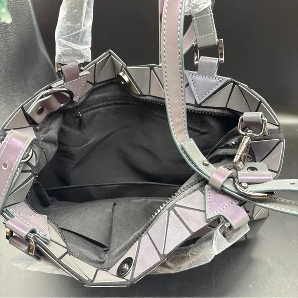 Geometric Black Shoulder Bag - Picture 4 of 10